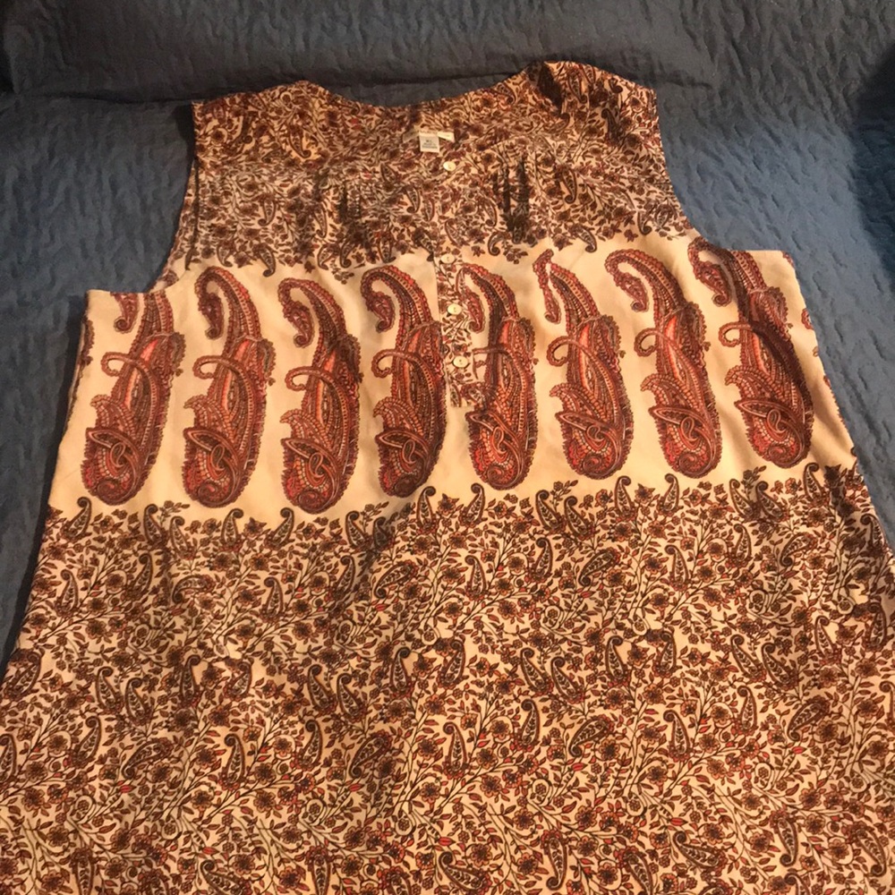 Sleeveless Casual Floral/Paisley Top (Size XL)